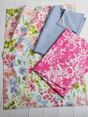Set of 3 Pink Lisse Floral Print 100% Cotton Tea Towels - Image 2 of 4