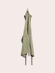 Laura Ashley Green Wild Clematis Apron - Image 2 of 4