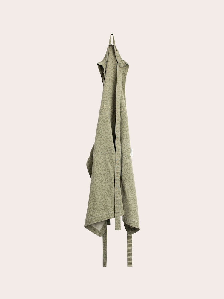 Laura Ashley Green Wild Clematis Apron - Image 2 of 4