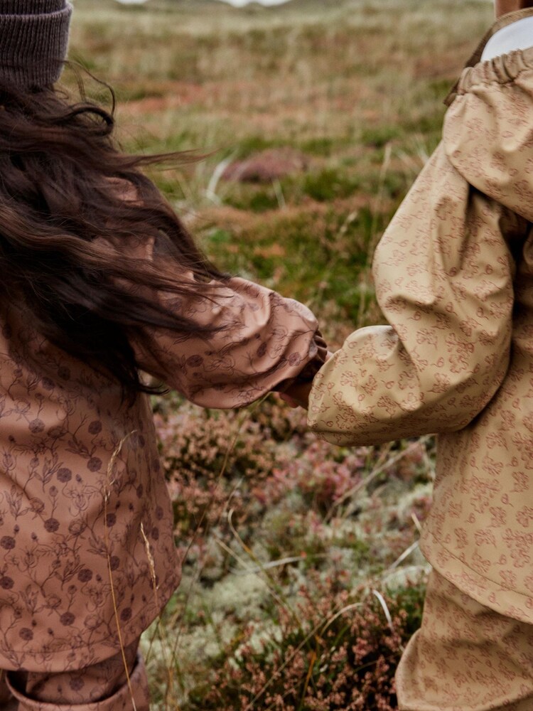 Beige - Lil Atelier Zweiteiliger Regenanzug - Bild 5 von 5 Beige - Lil Atelier Zweiteiliger Regenanzug - Bild 5 von 5