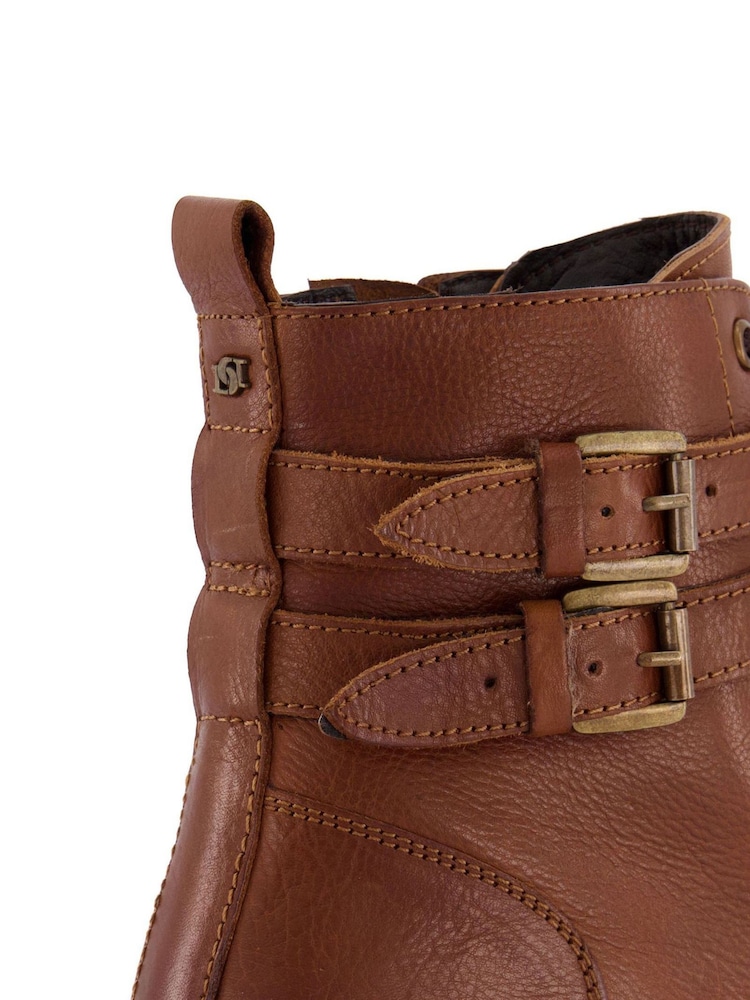 Dune London Wide Fit Paxan Stiefeletten mit Schnallenriemen und Absatz - Bild 6 von 6 Dune London Wide Fit Paxan Stiefeletten mit Schnallenriemen und Absatz - Bild 6 von 6