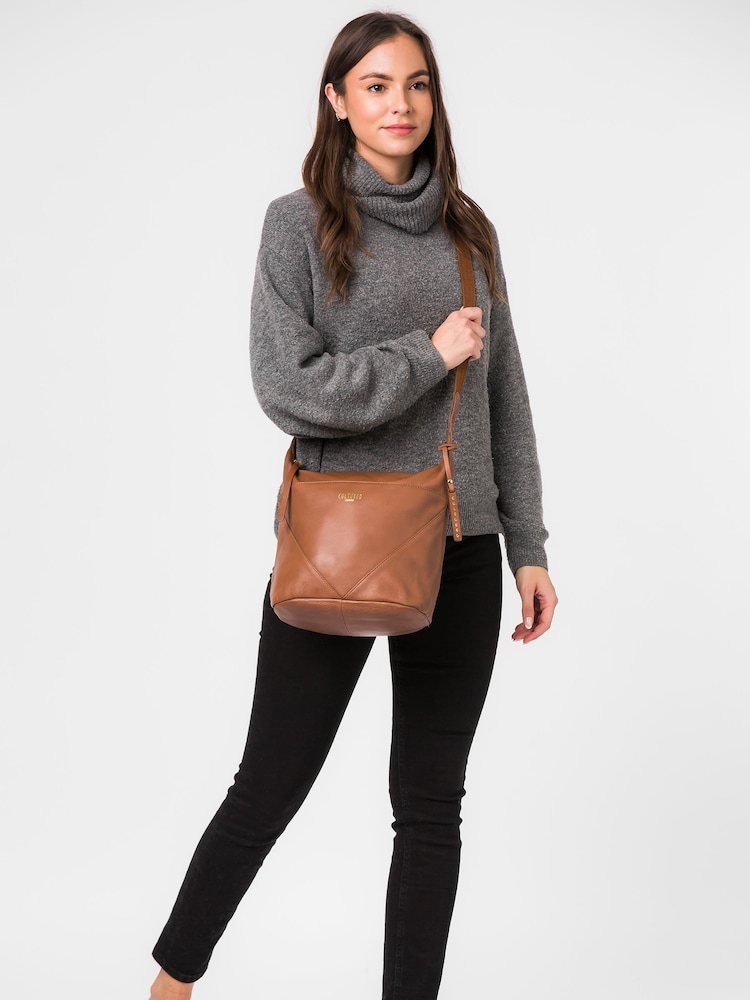Cultured London Chelsea Leather Shoulder Bag - Image 7 of 7