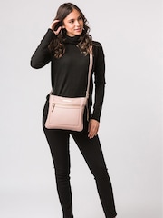 Pure Luxuries London Lewes Leather Cross-Body Bag - Image 5 of 5