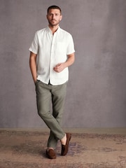 White Signature 100% Linen Short Sleeve Oxford Shirt - Image 2 of 9