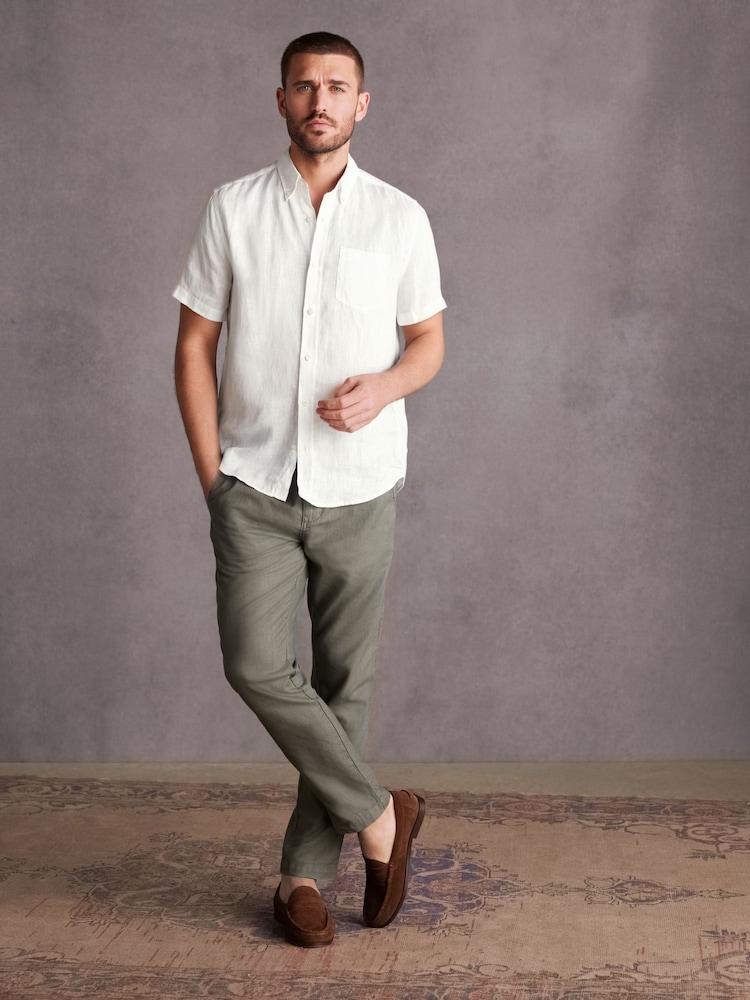White Signature 100% Linen Short Sleeve Oxford Shirt - Image 2 of 9