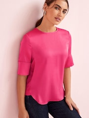 Pink - Formell T-Shirt-Top mit kurzen Ärmel aus Satin mit abgerundetem Saum - Bild 1 von 5