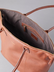 Lakeland Leather Natural Torver Leather Tote Bag - Image 4 of 5