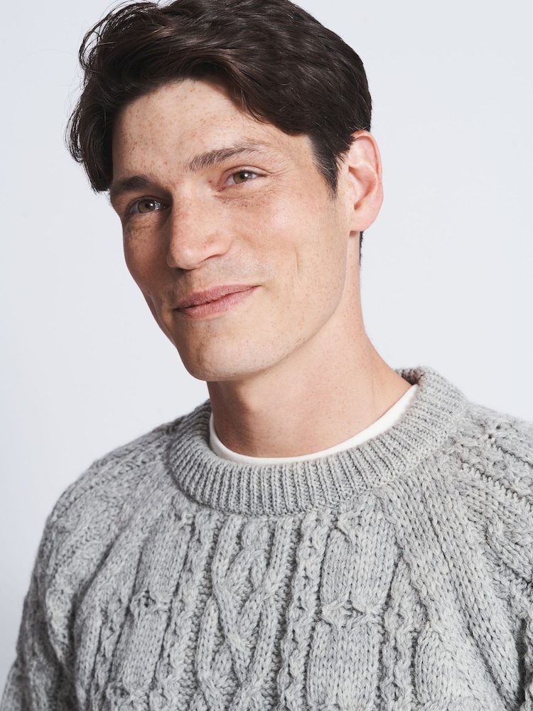 Aubin Westport Aran Wool Crew Neck Jumper - Image 5 of 7