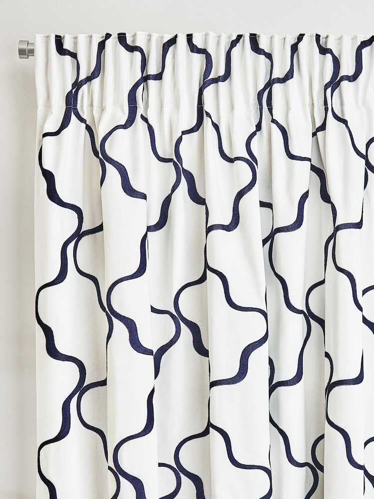 Jasper Conran London Navy Blue Pencil Pleat Blackout Wiggle Embroidered Curtain - Image 5 of 5 Jasper Conran London Navy Blue Pencil Pleat Blackout Wiggle Embroidered Curtain - Image 5 of 5