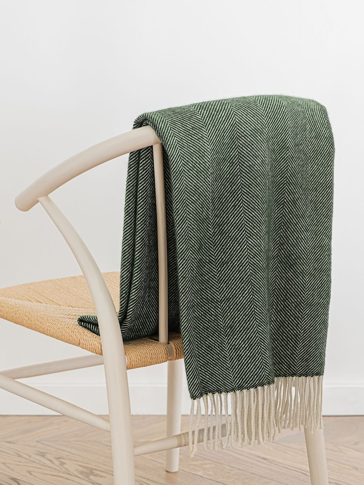 Jasper Conran London Green Lambswool Herringbone Throw - Image 1 of 6