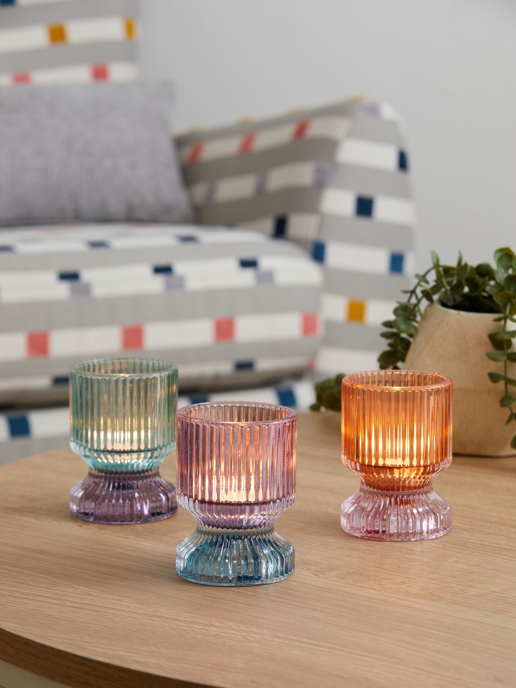 【驚きの値段で】 Buy Set of 3 Multi Ribbed Glass Tealight and Taper Candle 小物