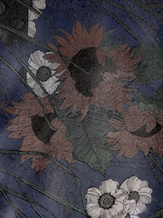 Forest Green/Navy Blue Floral Silk Tie And Pocket Square Set - Image 5 of 5