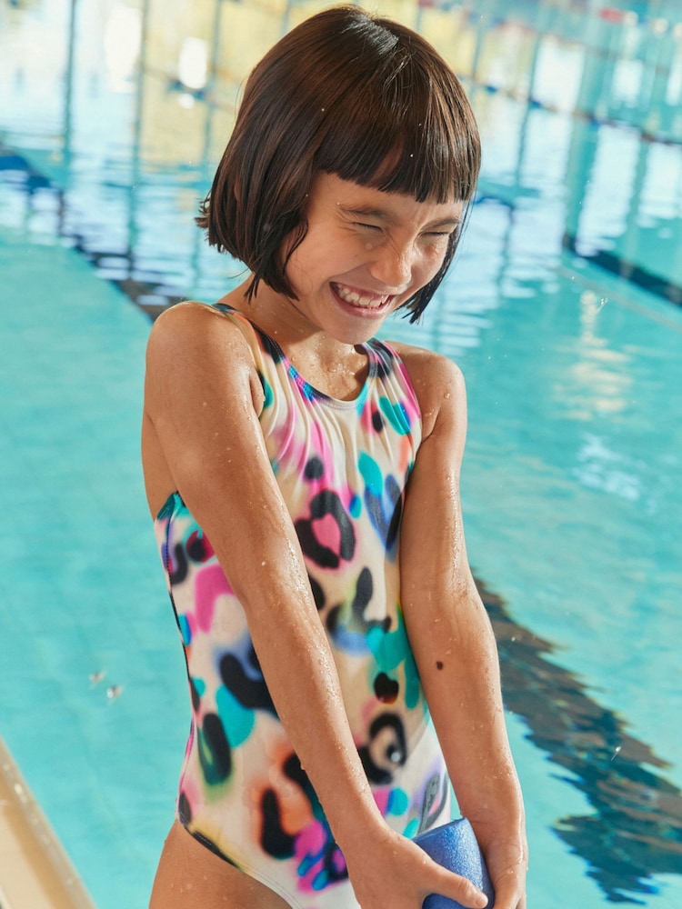 Heller Animal Print in Multi - Sport-Badeanzug (3–16 Jahre) - Bild 2 von 8 Heller Animal Print in Multi - Sport-Badeanzug (3–16 Jahre) - Bild 2 von 8