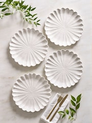 Set of 4 White Daisy Flower Dinner Plates - Image 1 of 4