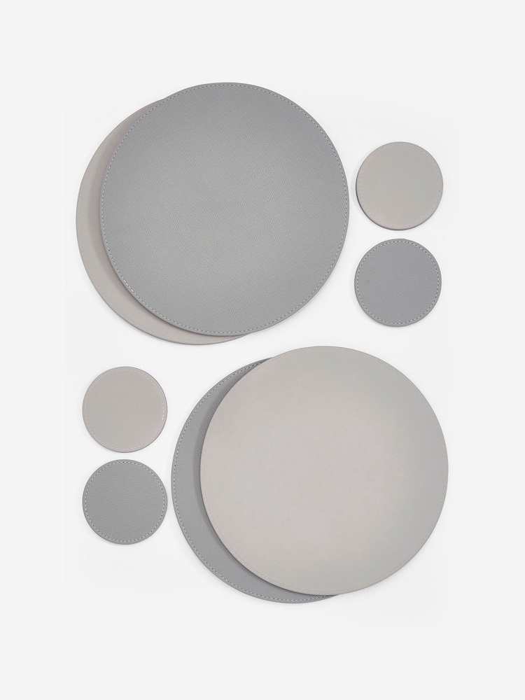 Platzsets und Untersetzer zum Wenden aus Lederimitat, 4er-Platz - Bild 5 von 5 Platzsets und Untersetzer zum Wenden aus Lederimitat, 4er-Platz - Bild 5 von 5
