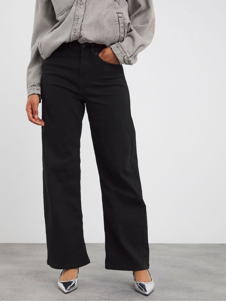 Schwarz - Simply Be 24/7-Jeans mit weitem Bein - Bild 1 von 3 Schwarz - Simply Be 24/7-Jeans mit weitem Bein - Bild 1 von 3