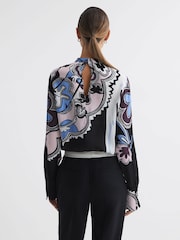 Reiss Black Sevanna Printed Pleat Front Blouse - Image 4 of 4
