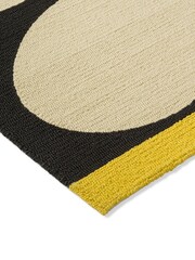 Orla Kiely Black Giant Sixties Stem Outdoor Rug - Image 4 of 4
