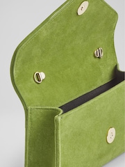 Grün - Lk Bennett Dominica Clutch aus Veloursleder - Bild 4 von 5