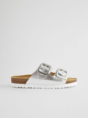 Silber-Metallic - Sandalen mit Korkfußbett und zwei Riemen - Bild 2 von 7