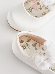 White Corsage Occasion Shoes - Image 4 of 5