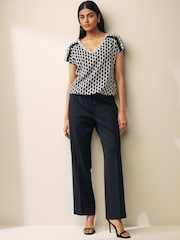 Black/White V-Neck Bubble Hem Top - Image 3 of 5