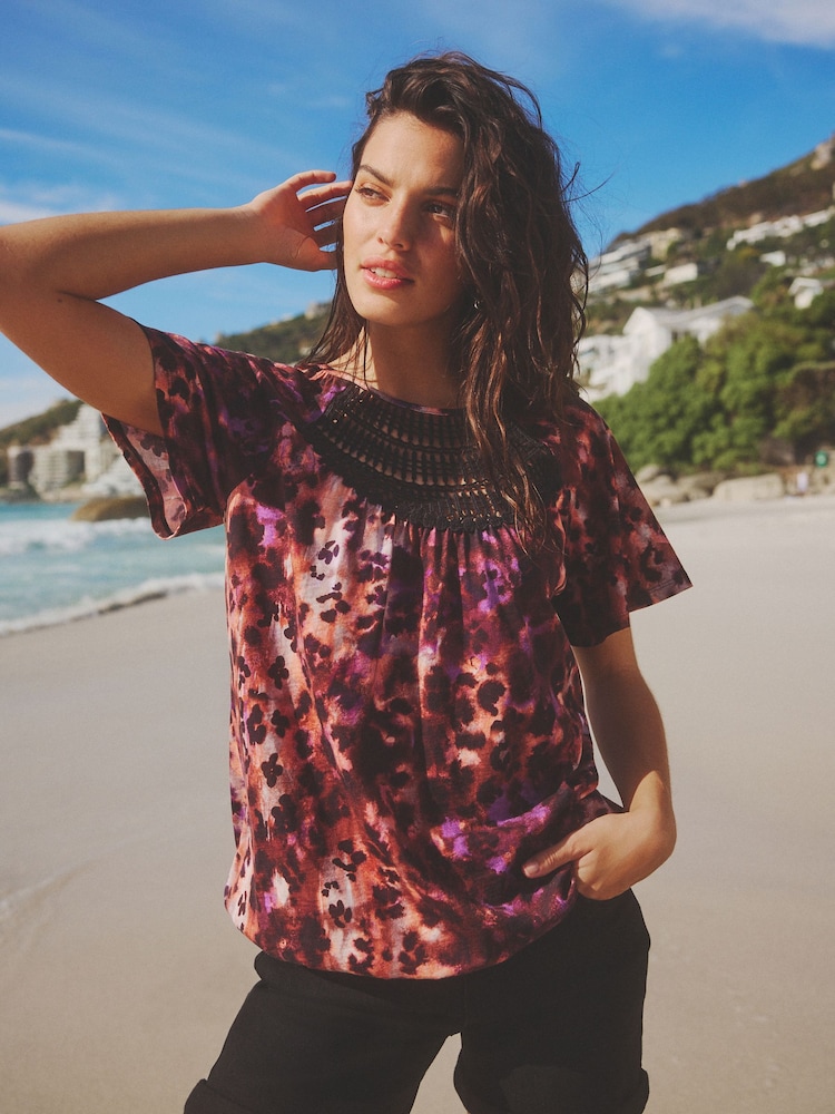 Pink Animal Short Sleeve Crochet Bubblehem Printed Top - Image 2 of 4