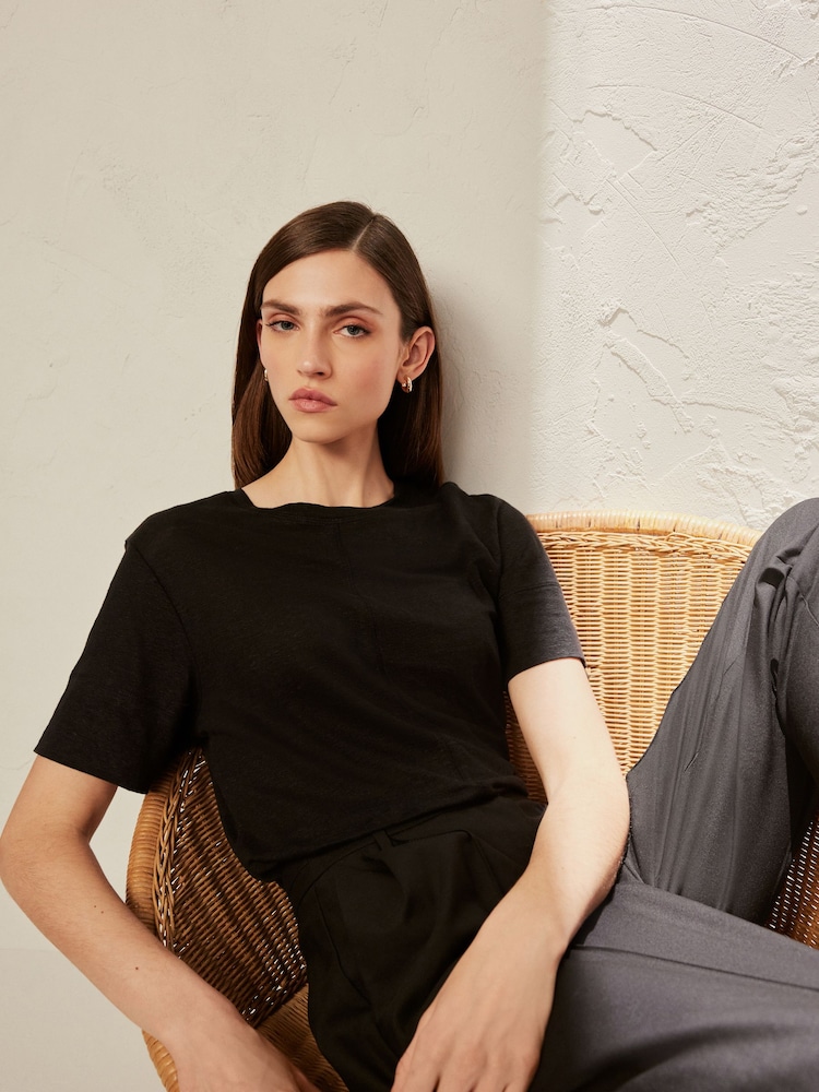 Black Slim Fit Premium 100% Linen Crew Neck Short Sleeve T-Shirt - Image 1 of 5 Black Slim Fit Premium 100% Linen Crew Neck Short Sleeve T-Shirt - Image 1 of 5