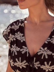Black with Tan Broderie V-Neck Lace Detail Short Sleeve Top - Image 4 of 6
