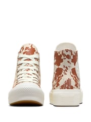 حذاء رياضي بقبة عالية ونعل مرتفع من الأمام Chuck Taylor All Star من Converse - Image 3 of 9