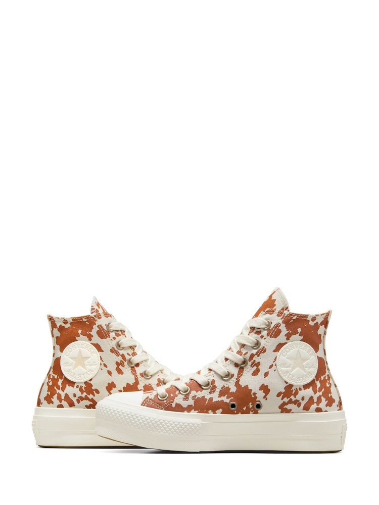 حذاء رياضي بقبة عالية ونعل مرتفع من الأمام Chuck Taylor All Star من Converse - Image 5 of 9
