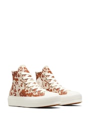 حذاء رياضي بقبة عالية ونعل مرتفع من الأمام Chuck Taylor All Star من Converse - Image 8 of 9