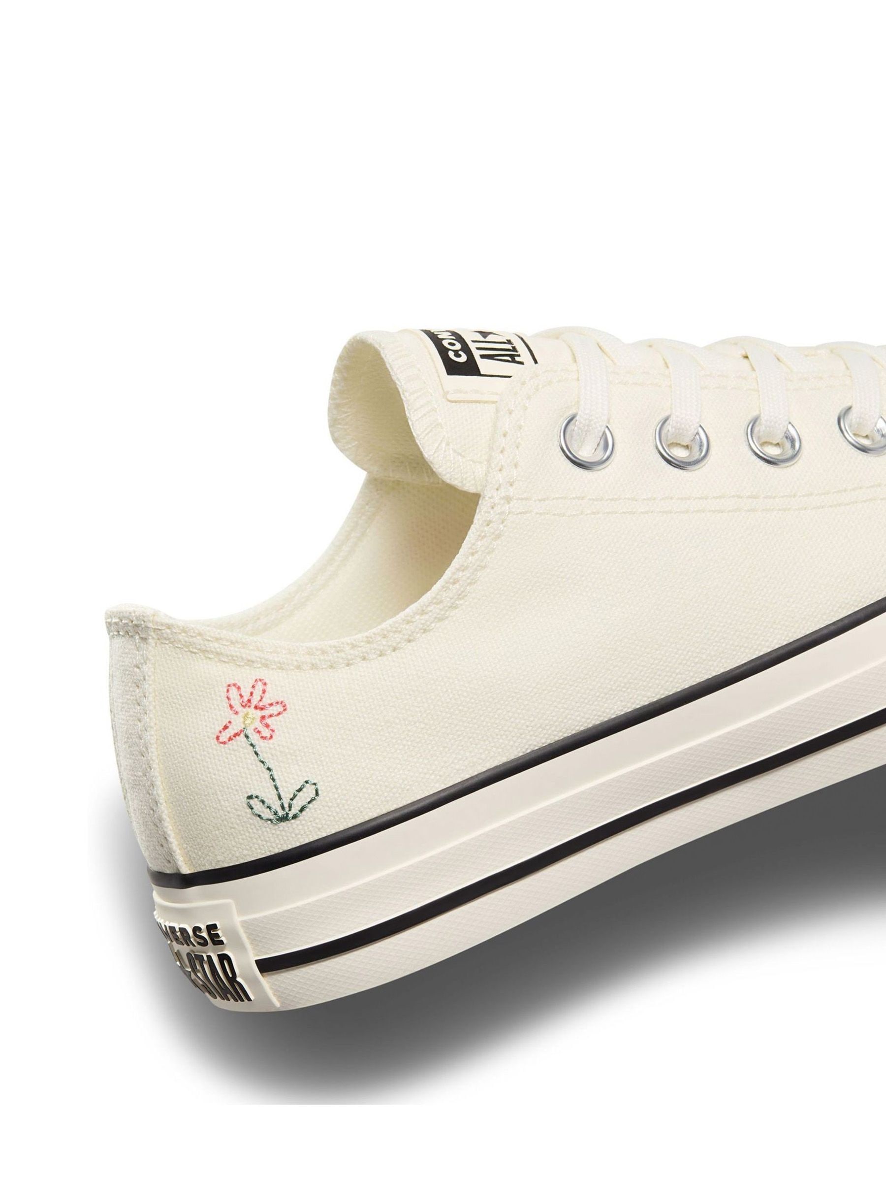 Converse chuck cream top
