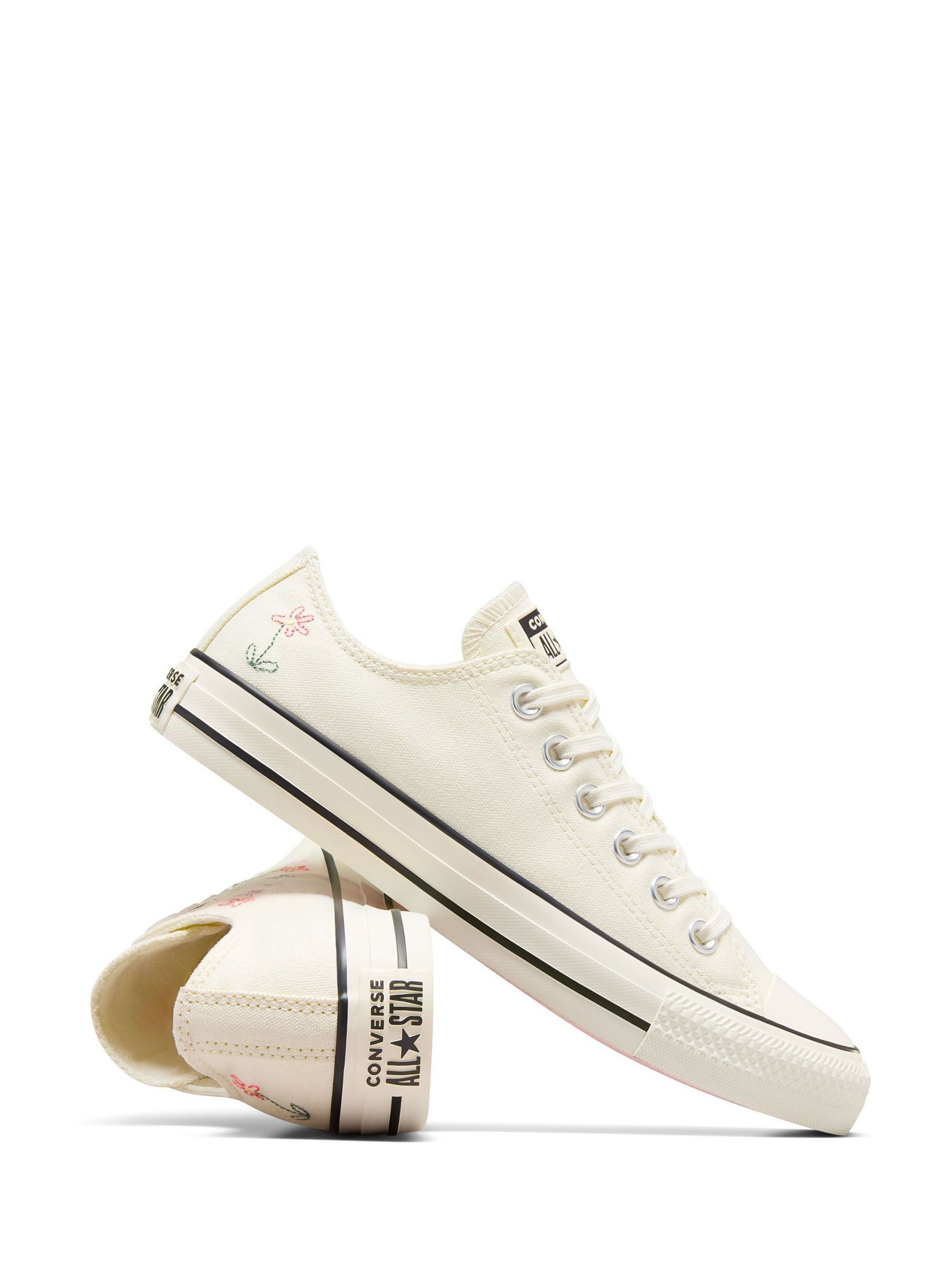 Cream low top converse clearance