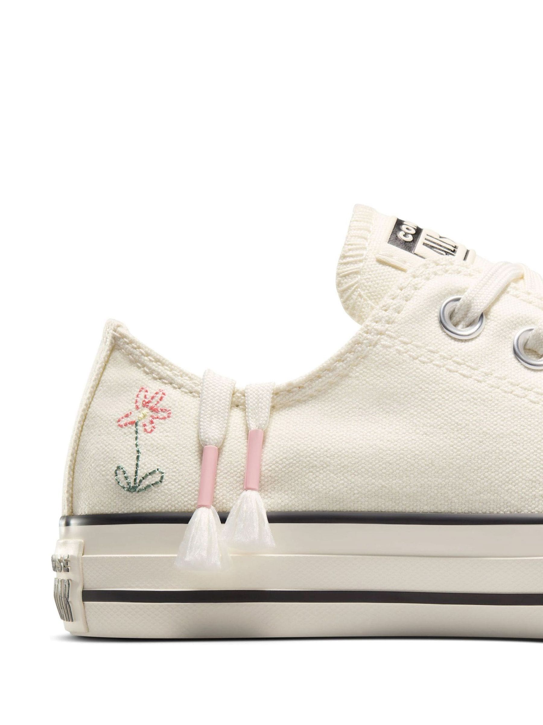 Converse Cream Chuck Taylor All Star Ox Trainers
