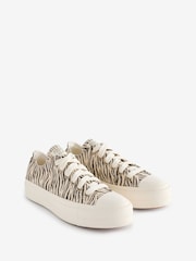 أحذية رياضية منخفضة طبعة جلد الفهد موديل Chuck Taylor All Star Lift Ox من Converse - صورة 7 من 16
