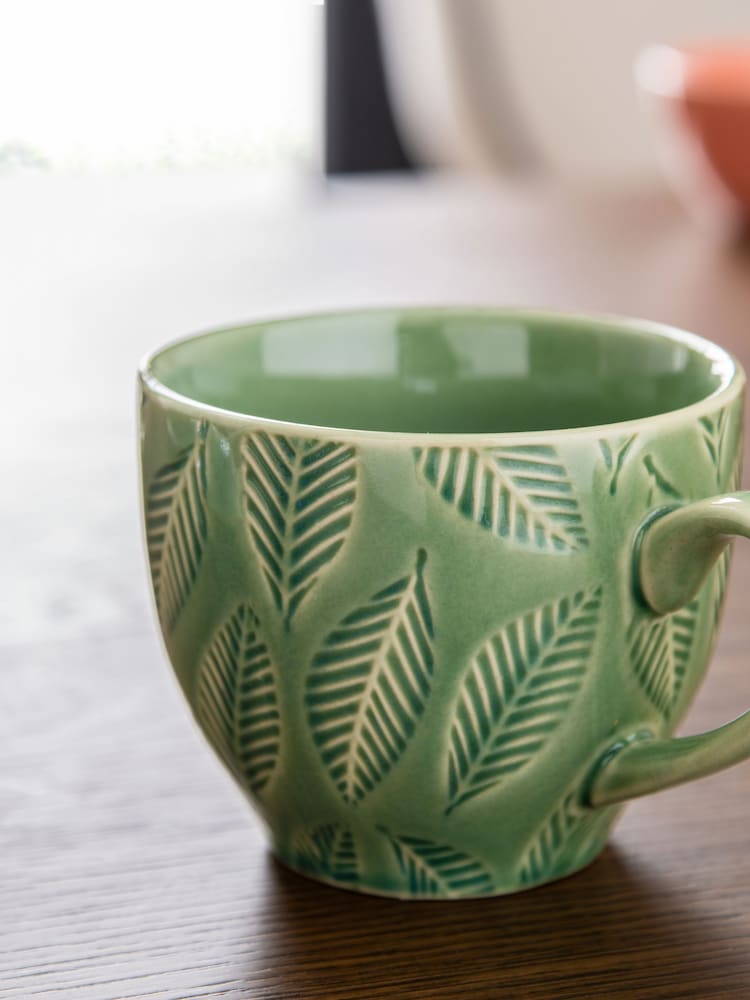 Nina Campbell Green Embossed Leaf Cappuccino Mug - Image 2 of 4
