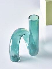 Novogratz Green Vase - Image 2 of 5