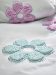 White Appliqué Daisy Flower Duvet Cover and Pillowcase Set - Image 3 of 5