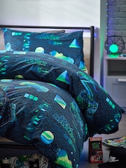Green/Black Duvet Cover and Pillowcase Set - Image 2 of 4