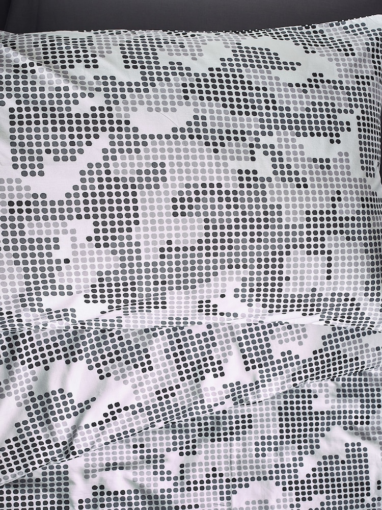 Mono Pixel Camo Duvet Cover and Pillowcase Set - Image 4 of 6