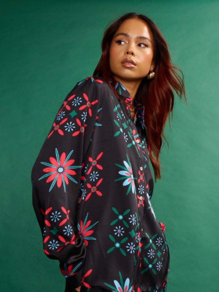 Another Sunday Long Sleeved Satin Oversized Shirt In Multi Print - Image 2 of 9 Another Sunday Long Sleeved Satin Oversized Shirt In Multi Print - Image 2 of 9