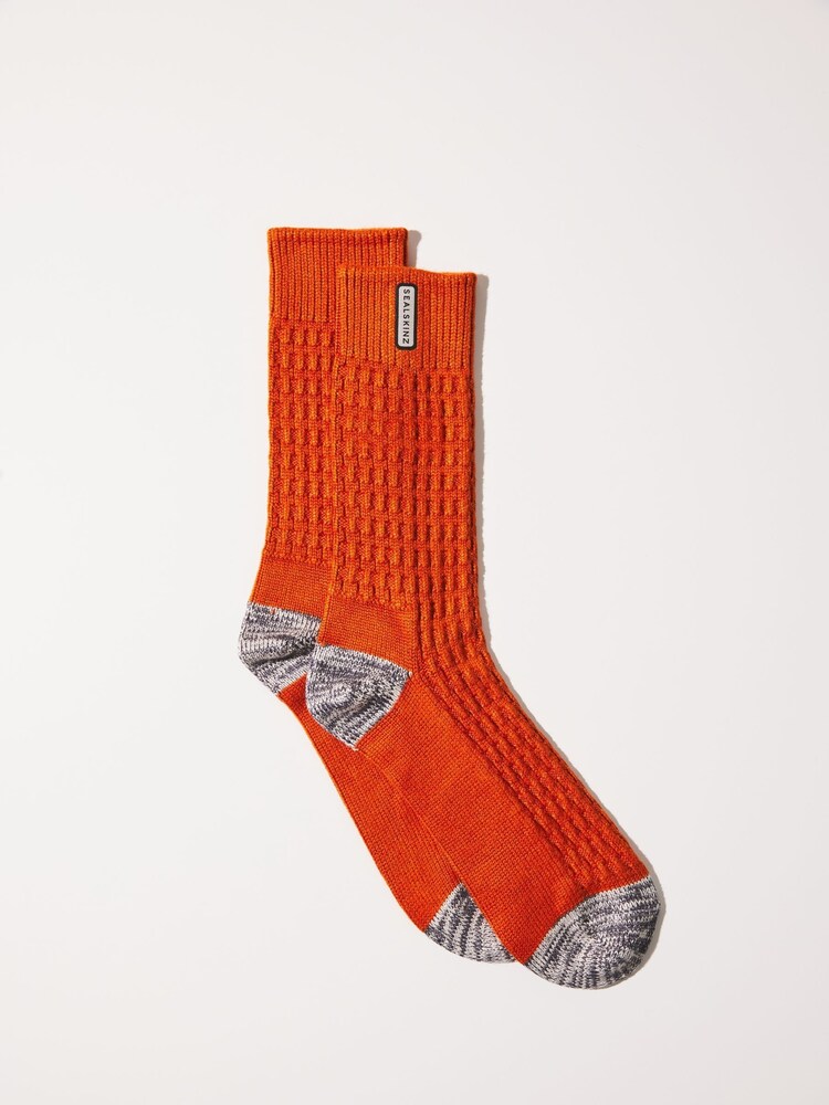 Sealskinz Mens Wroxham Bamboo Mid Length Waffle Socks - Image 1 of 2
