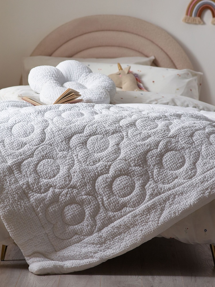 White Textured 100% Cotton Quilted Daisy Throw - Image 1 of 6