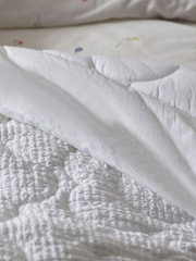 White Textured 100% Cotton Quilted Daisy Throw - Image 3 of 6