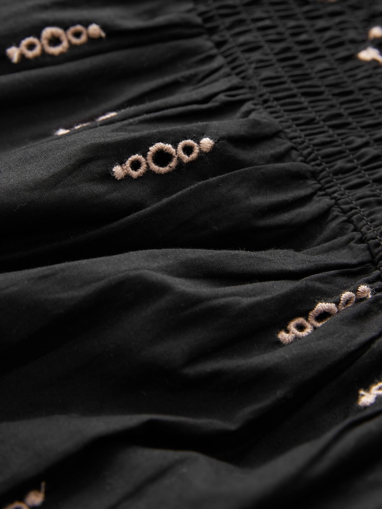 Schwarz - Umstandsmode Kleid mit Lochstickerei - Bild 8 von 8