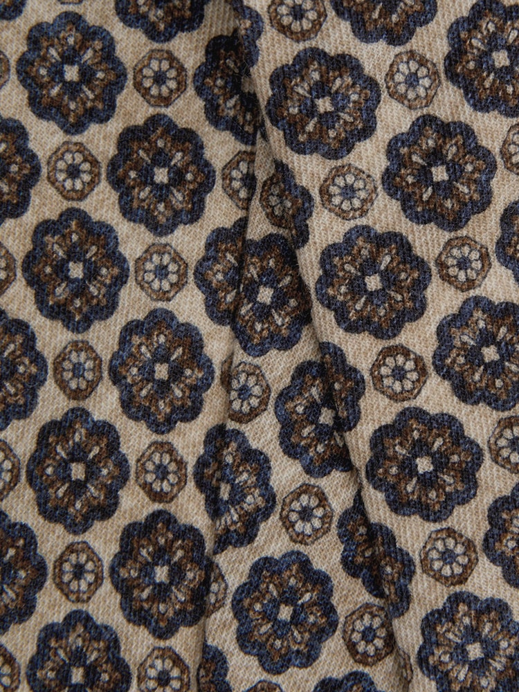 Reiss Oatmeal Melange/Navy Antioco Silk Floral Medallion Tie - Image 4 of 4