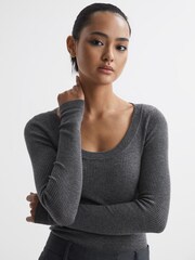 Reiss Grey Marl Sian Knitted Fitted Top - Image 4 of 5