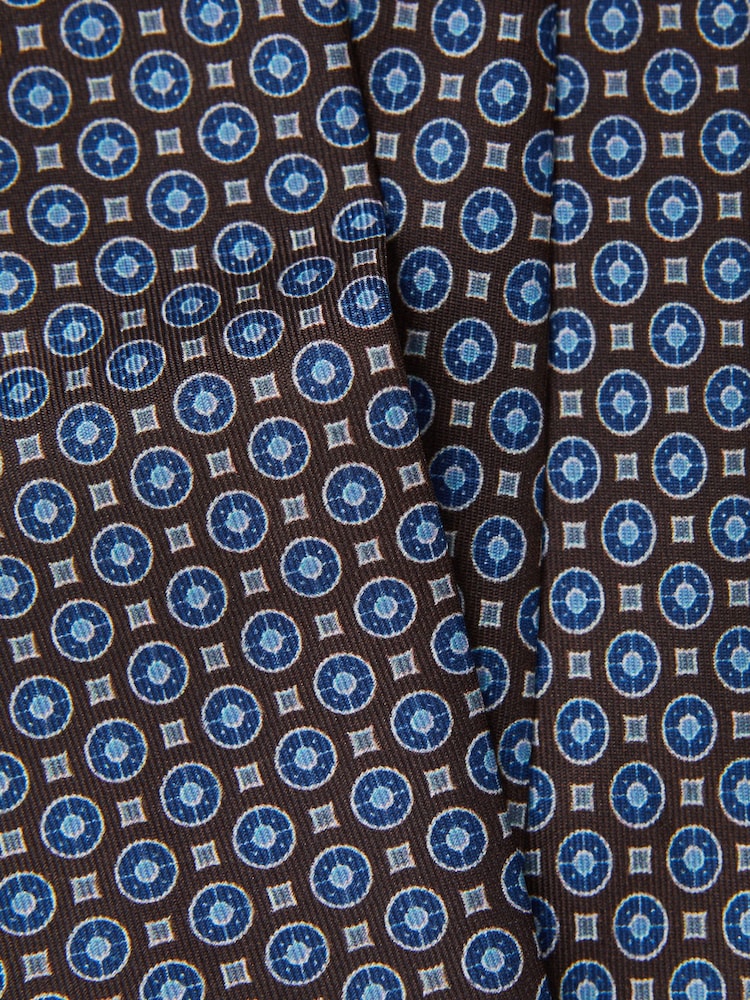 Reiss Chocolate Erasmo Silk Medallion Tie - Image 5 of 5