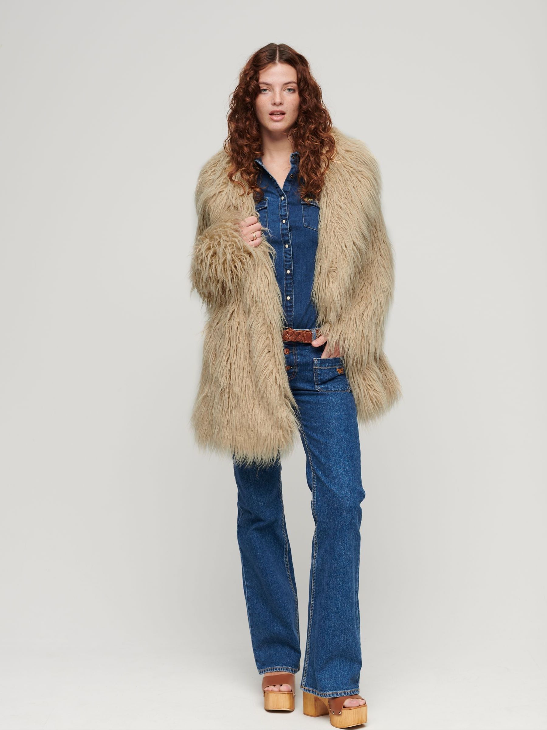 Mid-length Faux Fur Coat Winter Korean Fashion Style V-neck Thick Warm Fur One Plush Coat Suitable for Women